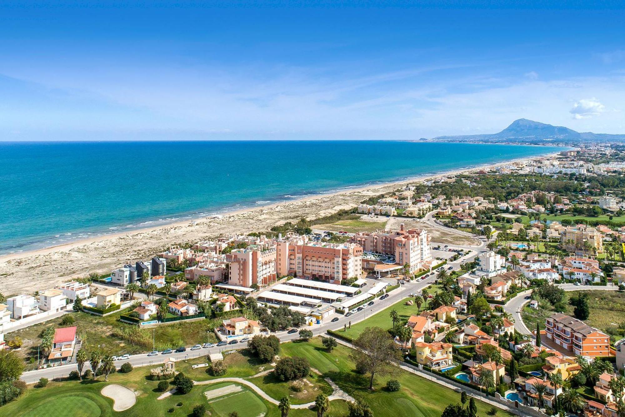Nova & Golf Hotel