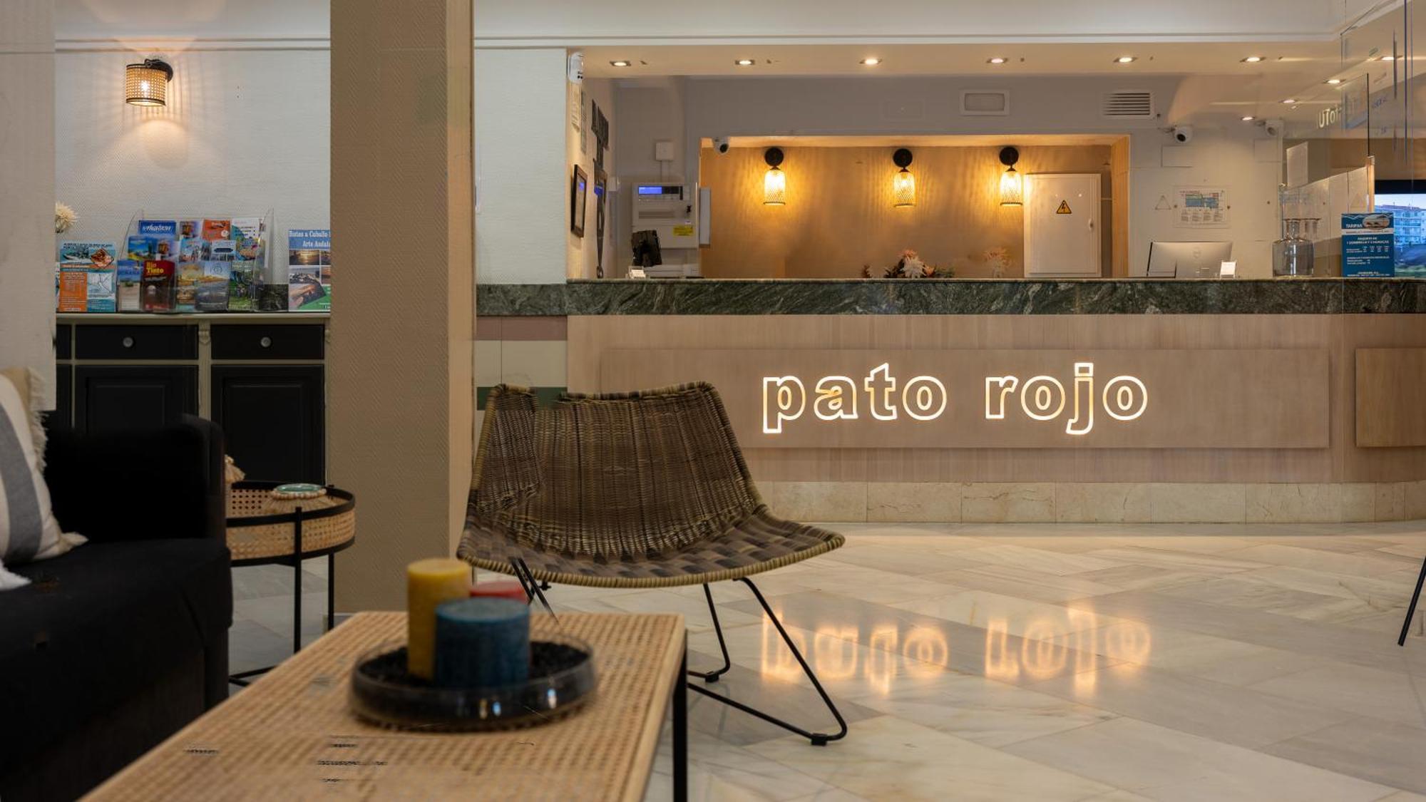 Hotel Pato Rojo 3*