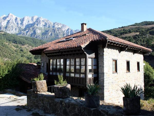 Turístico Valdebaró