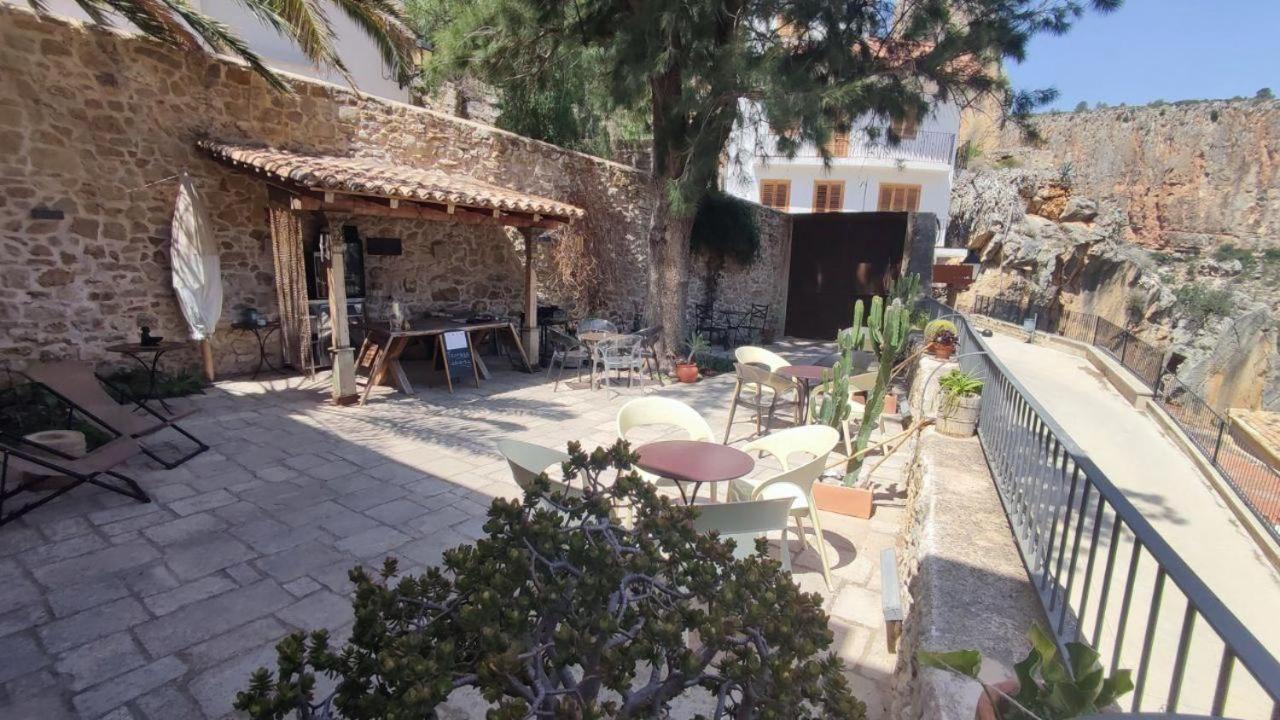 Guest house Casa La Baranda 3*