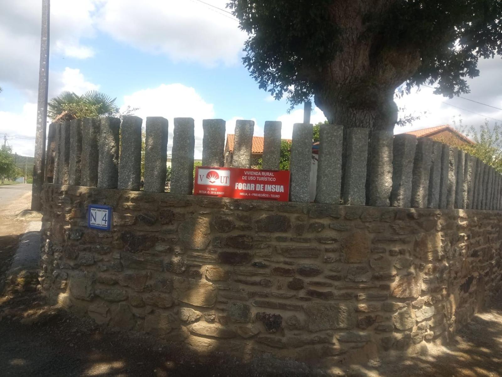 Fogar De Insua * Touro