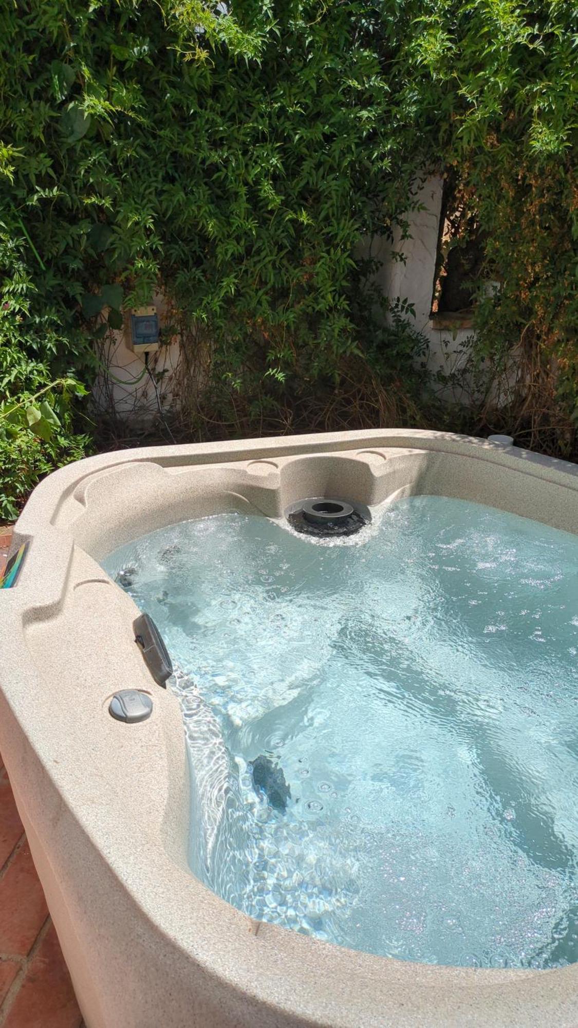 Guest house One Life Malaga Retreat