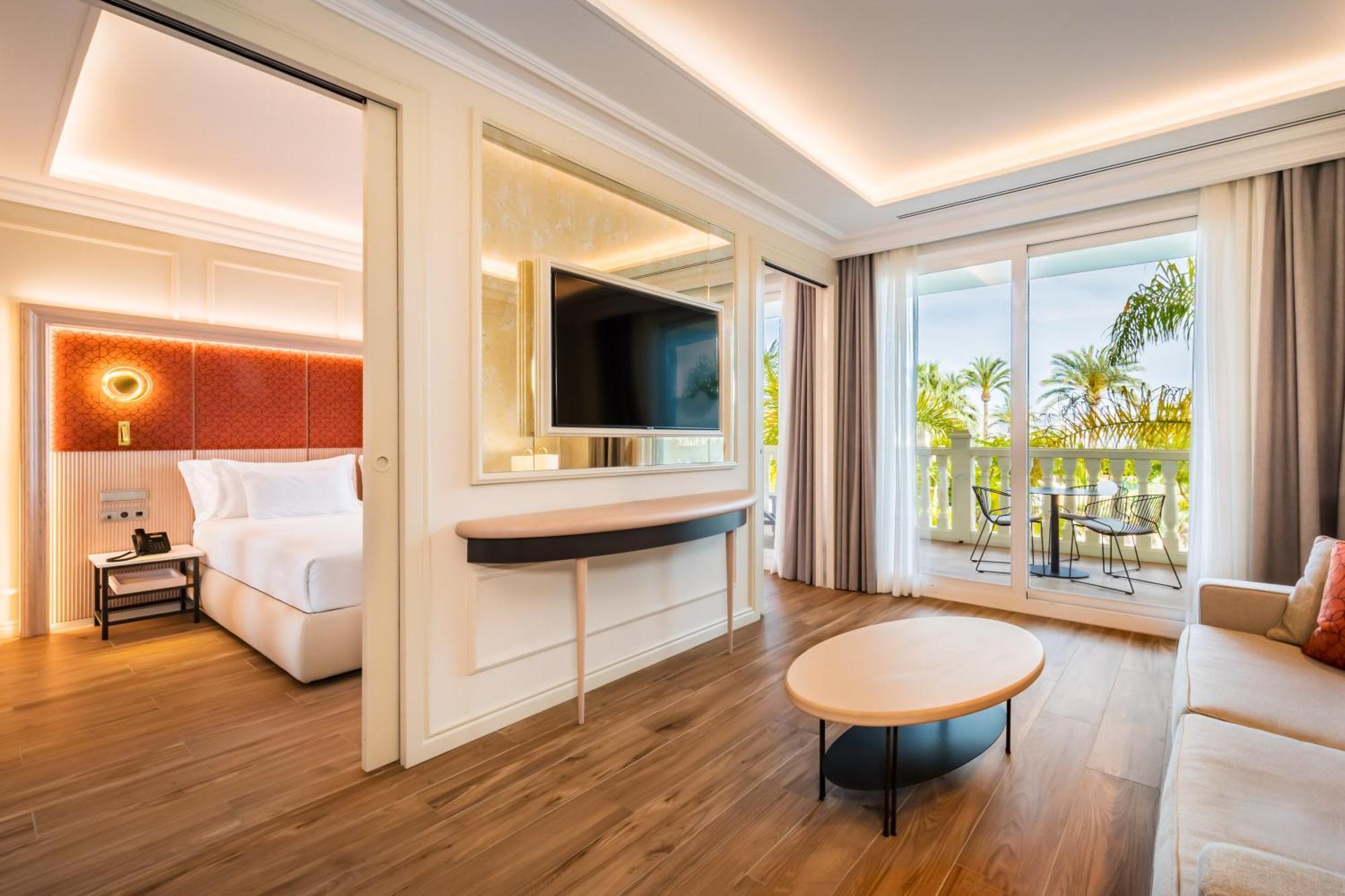 Barcelo Palms Hotel