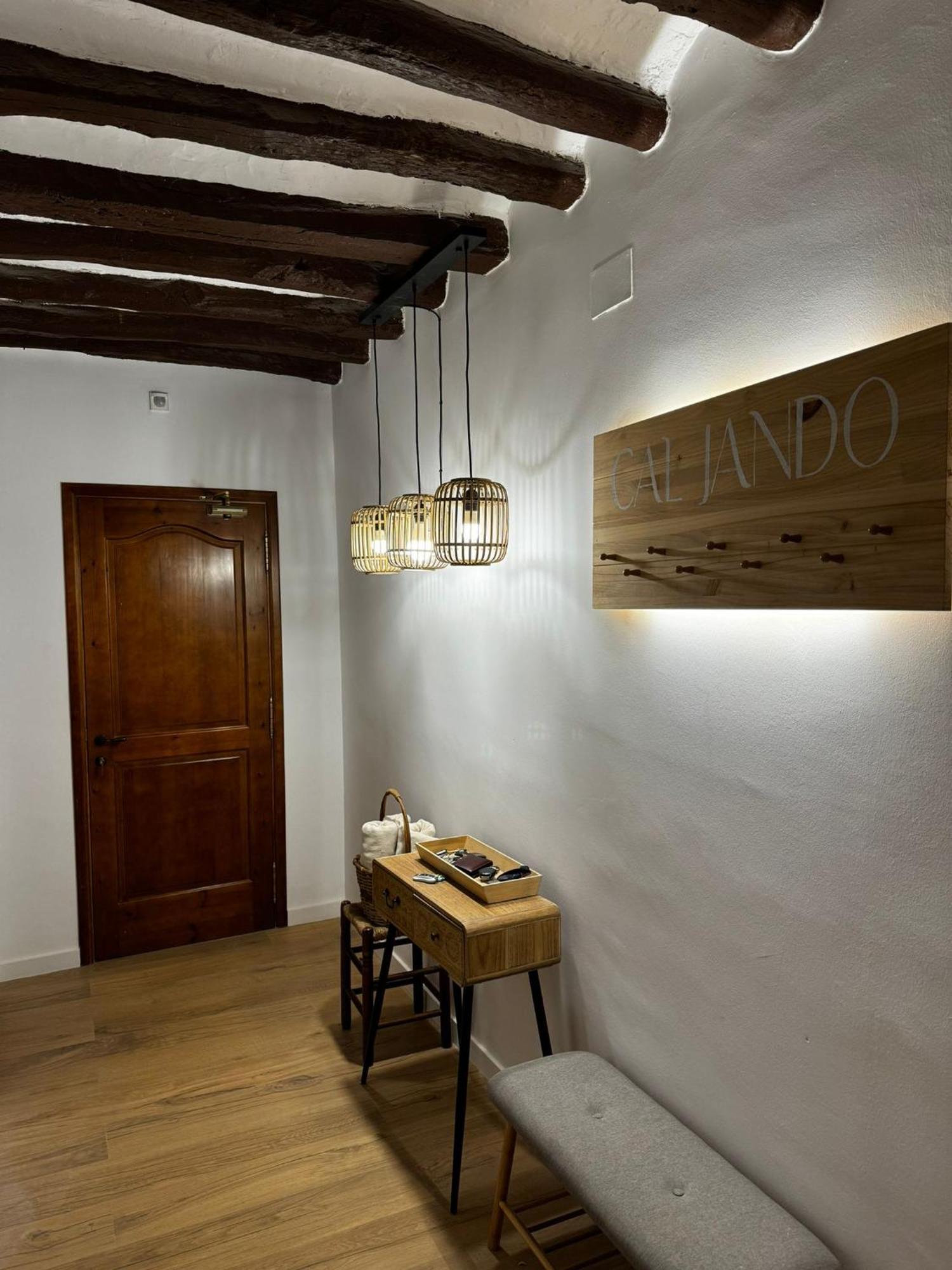 Cal Jando Holiday home *