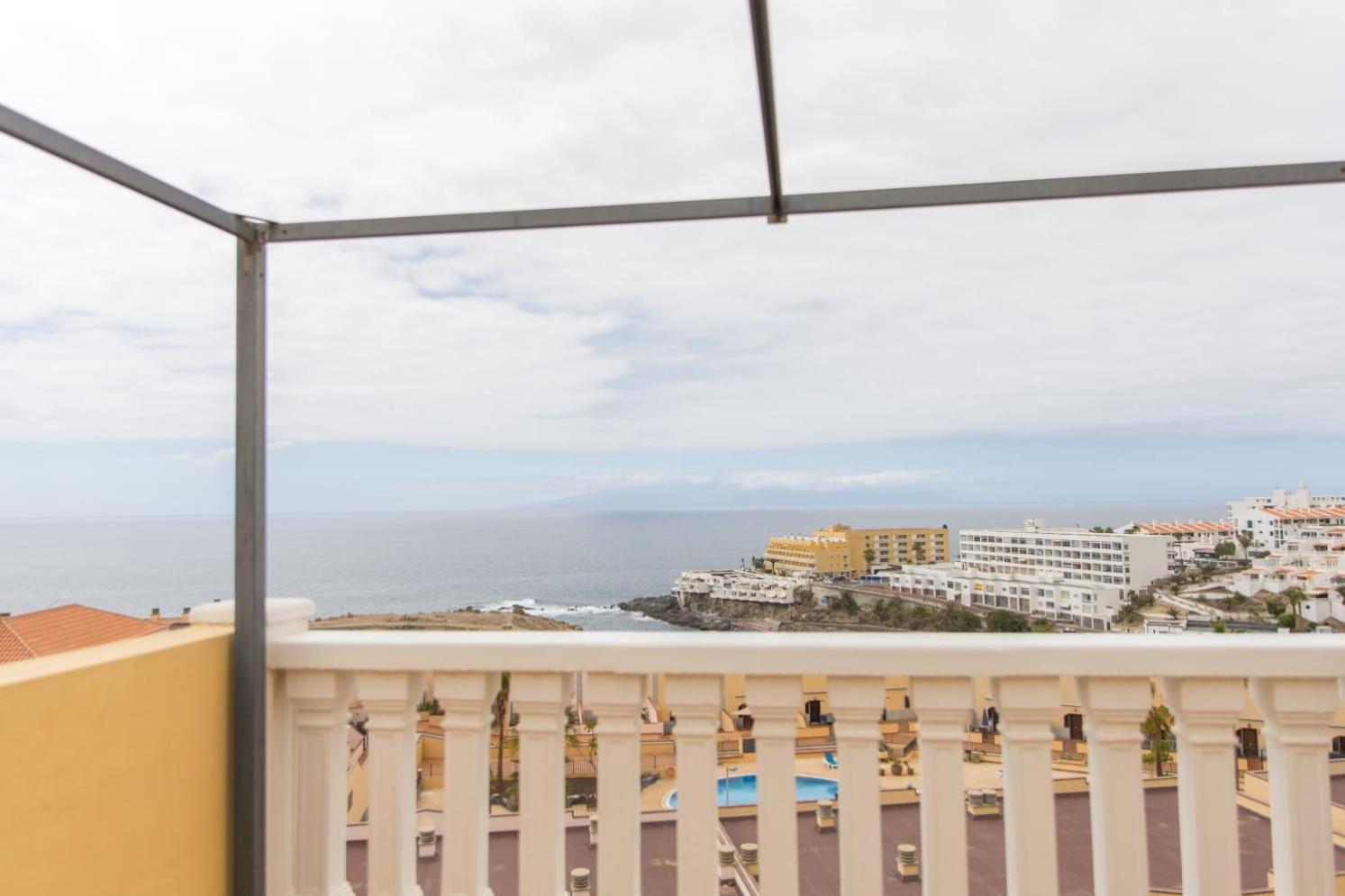 Ocean Front Teneriffa 2 Bedroom Penthouse Apartment
