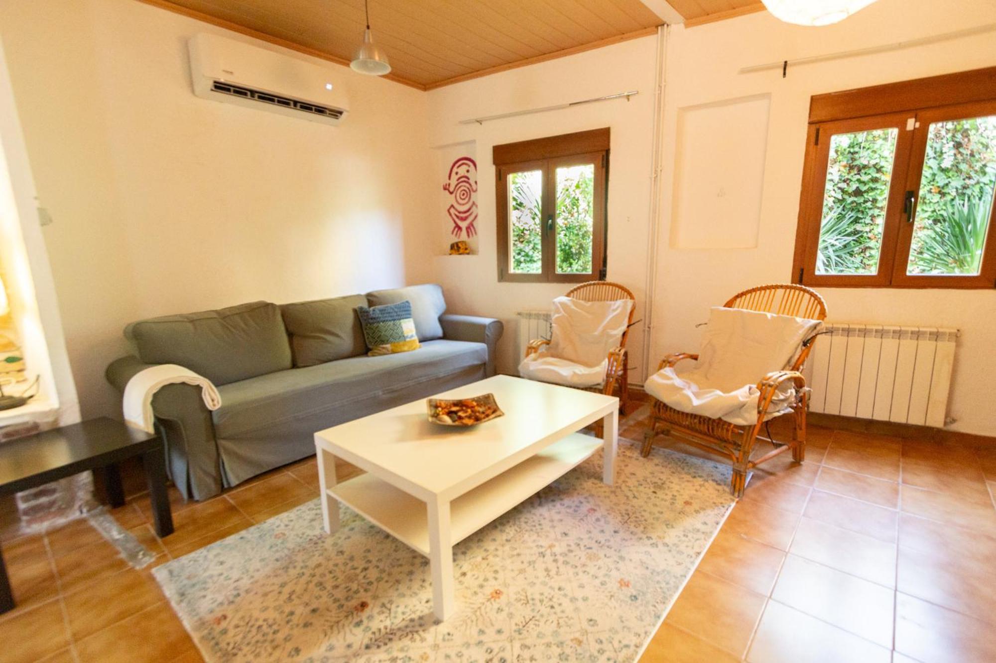 Villa 2 Private Abodes In One Magnificent Villa! *