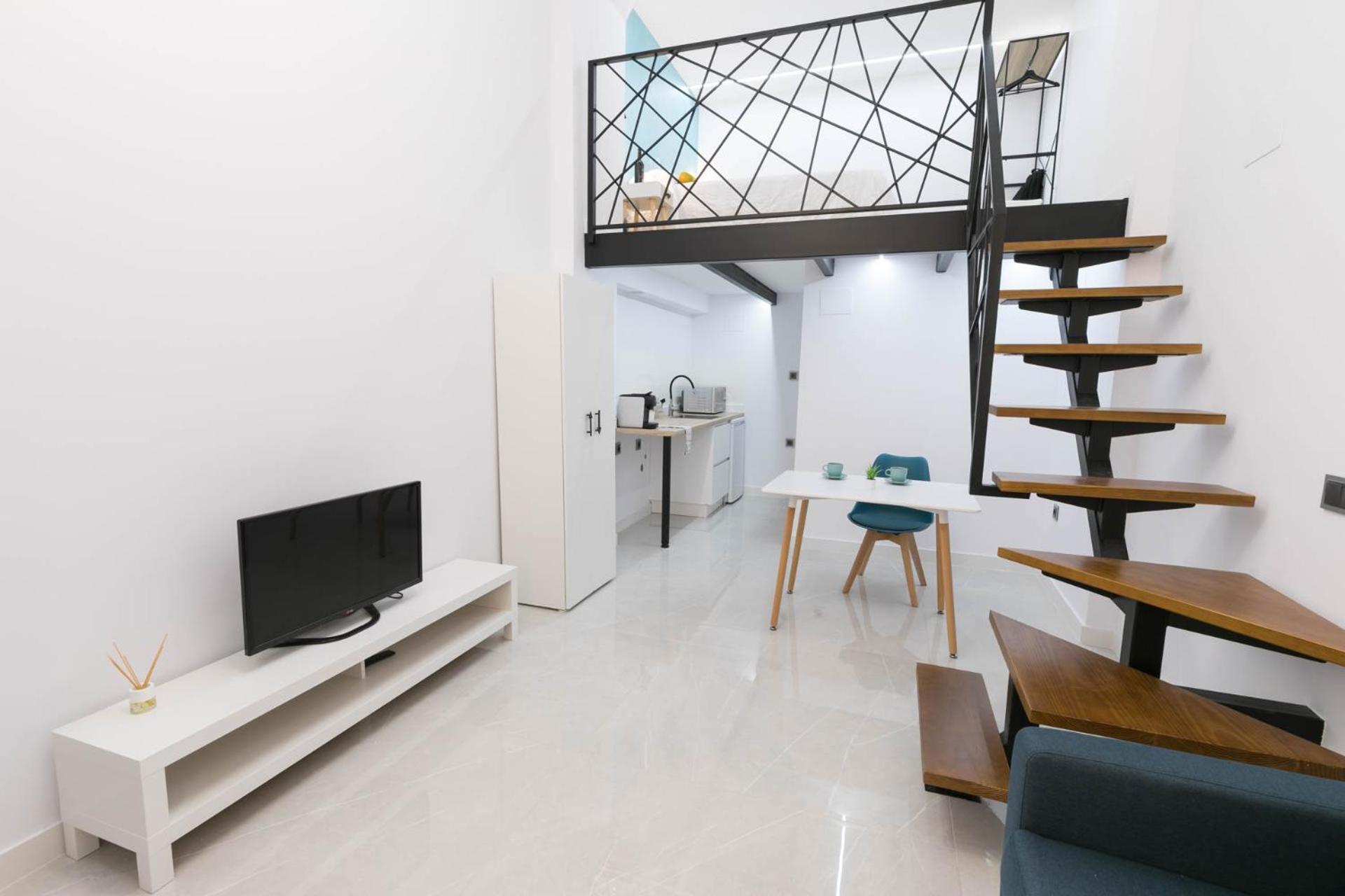 Apartamento Oficina-estudio En El Centro De *