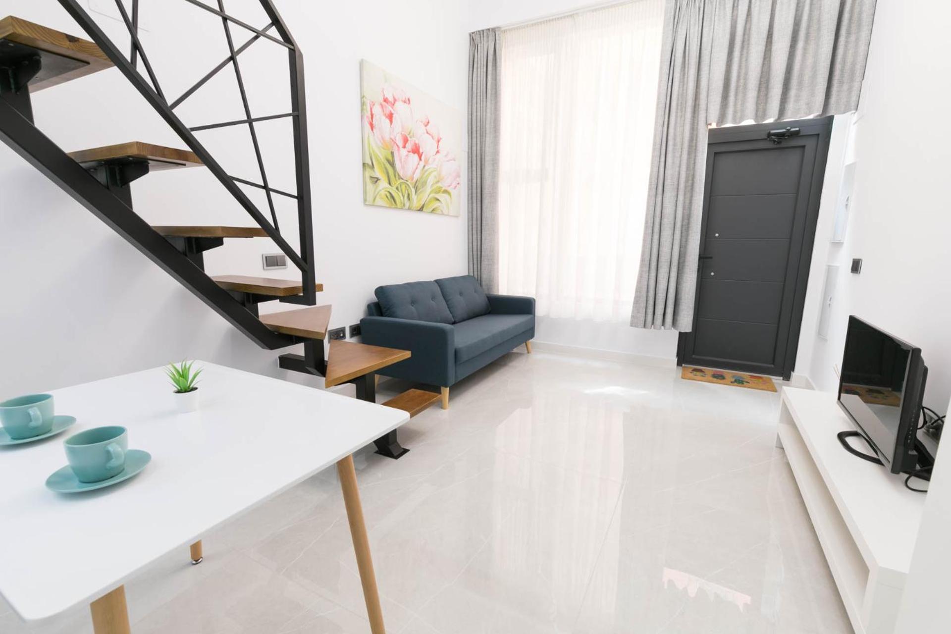 Apartamento Oficina-estudio En El Centro De *