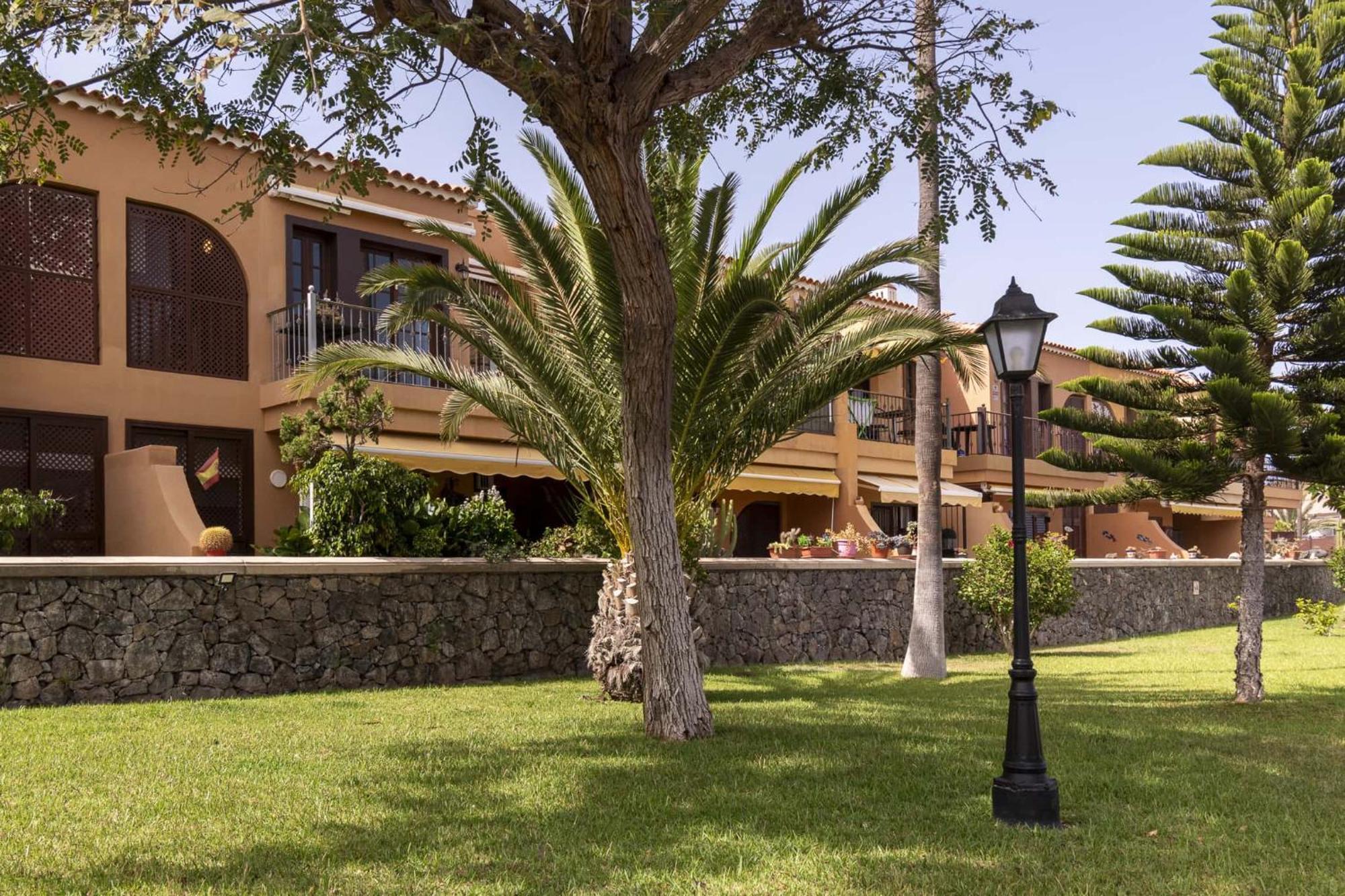 Sunshine Tenerife Apartamento Costa del Silencio