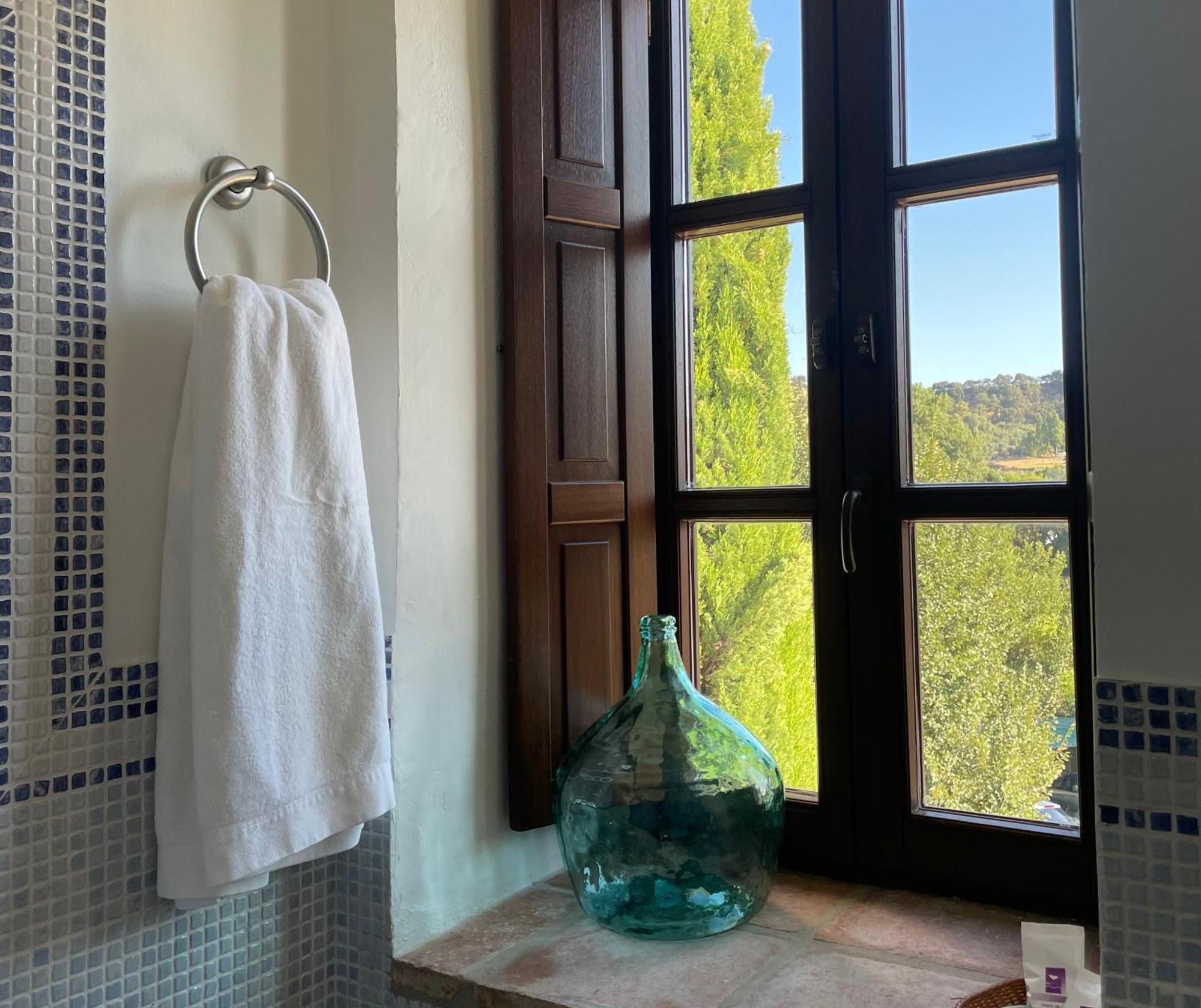 Cortijo Piletas Hotel *