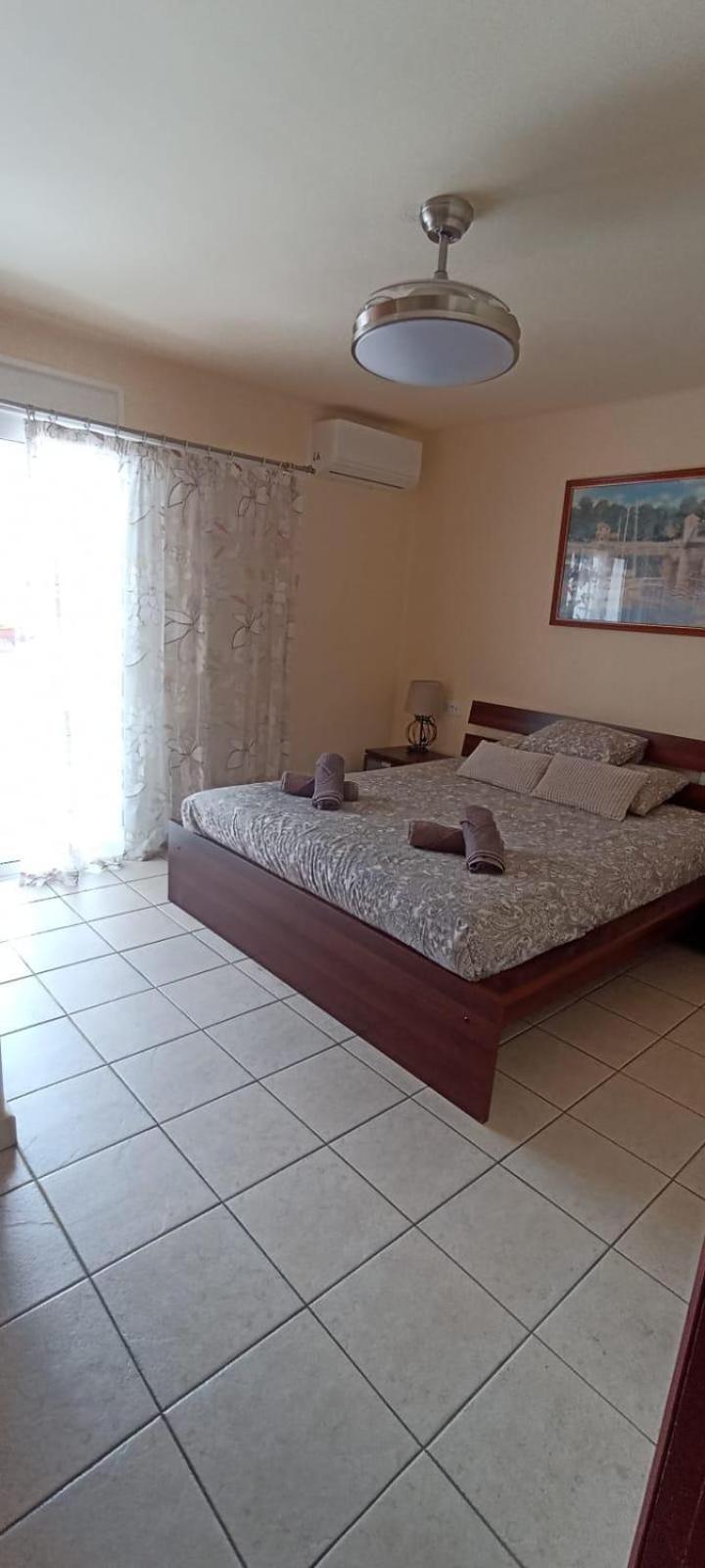 Paraiso Royal Apartment