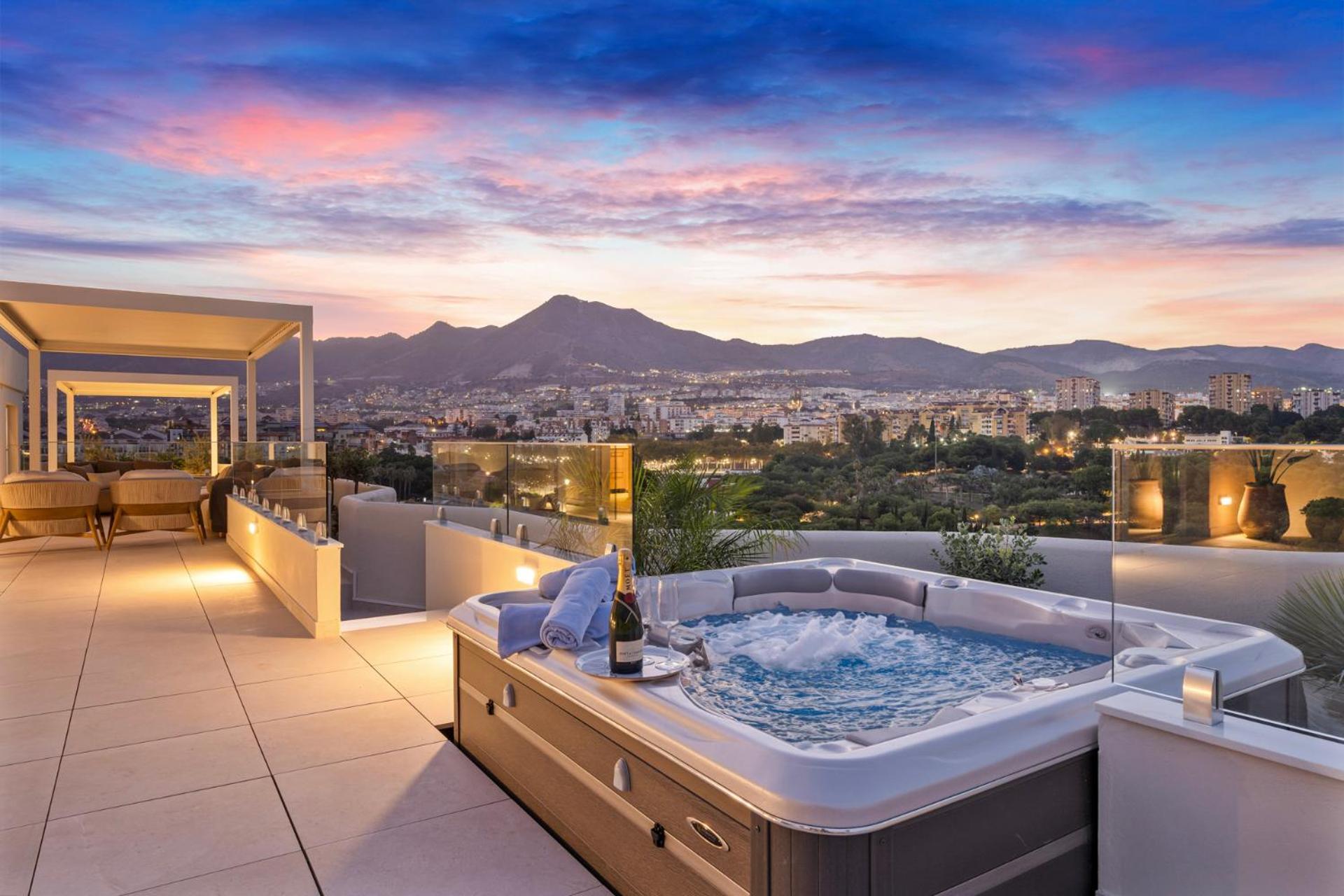 Sunny Penthouse With Amazing Pool By Costarentals - Ref 214 Apartamento