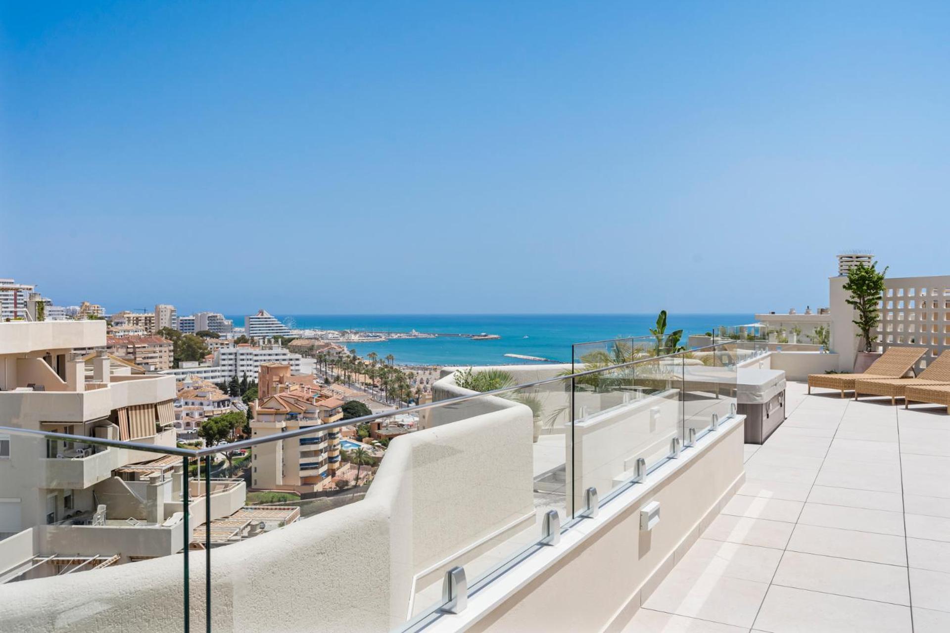 Apartamento Sunny Penthouse With Amazing Pool By Costarentals - Ref 214 Benalmádena