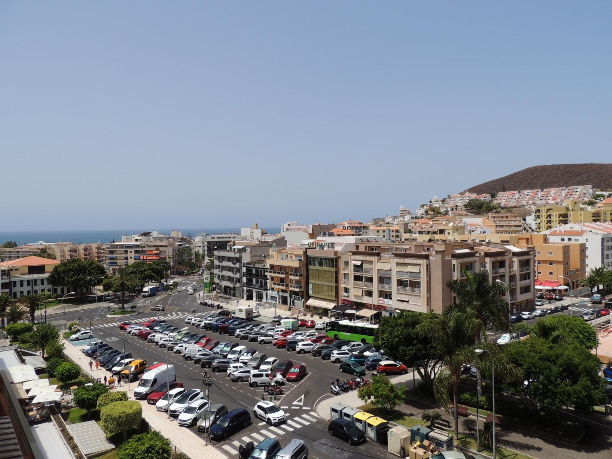 Casa Liotro Comfortable, Panoramic,central, Near The Sea,swimming Pool,wifi,terrace Apartamento Los Cristianos (Tenerife)