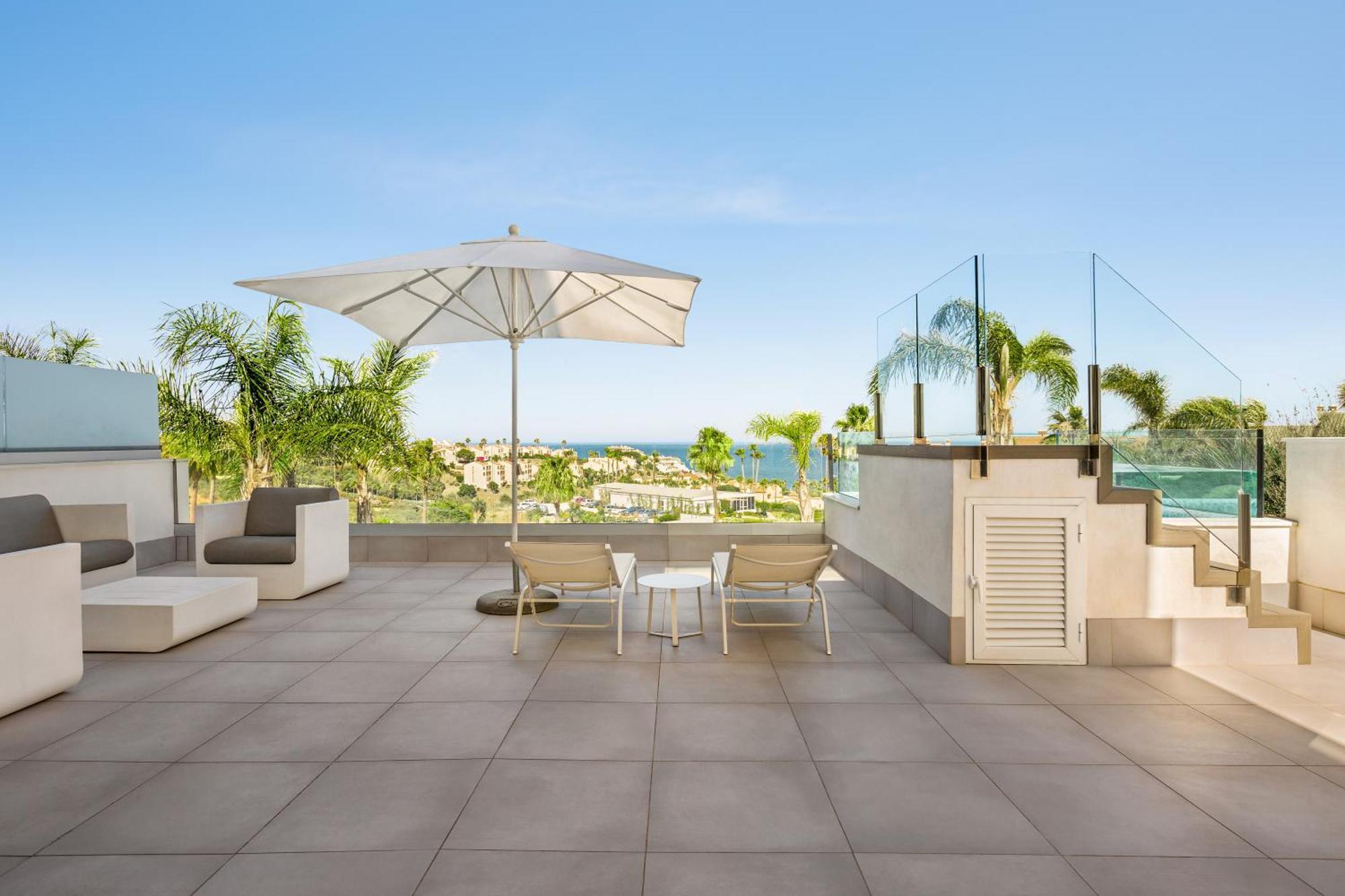 Seaview With Private Pool *