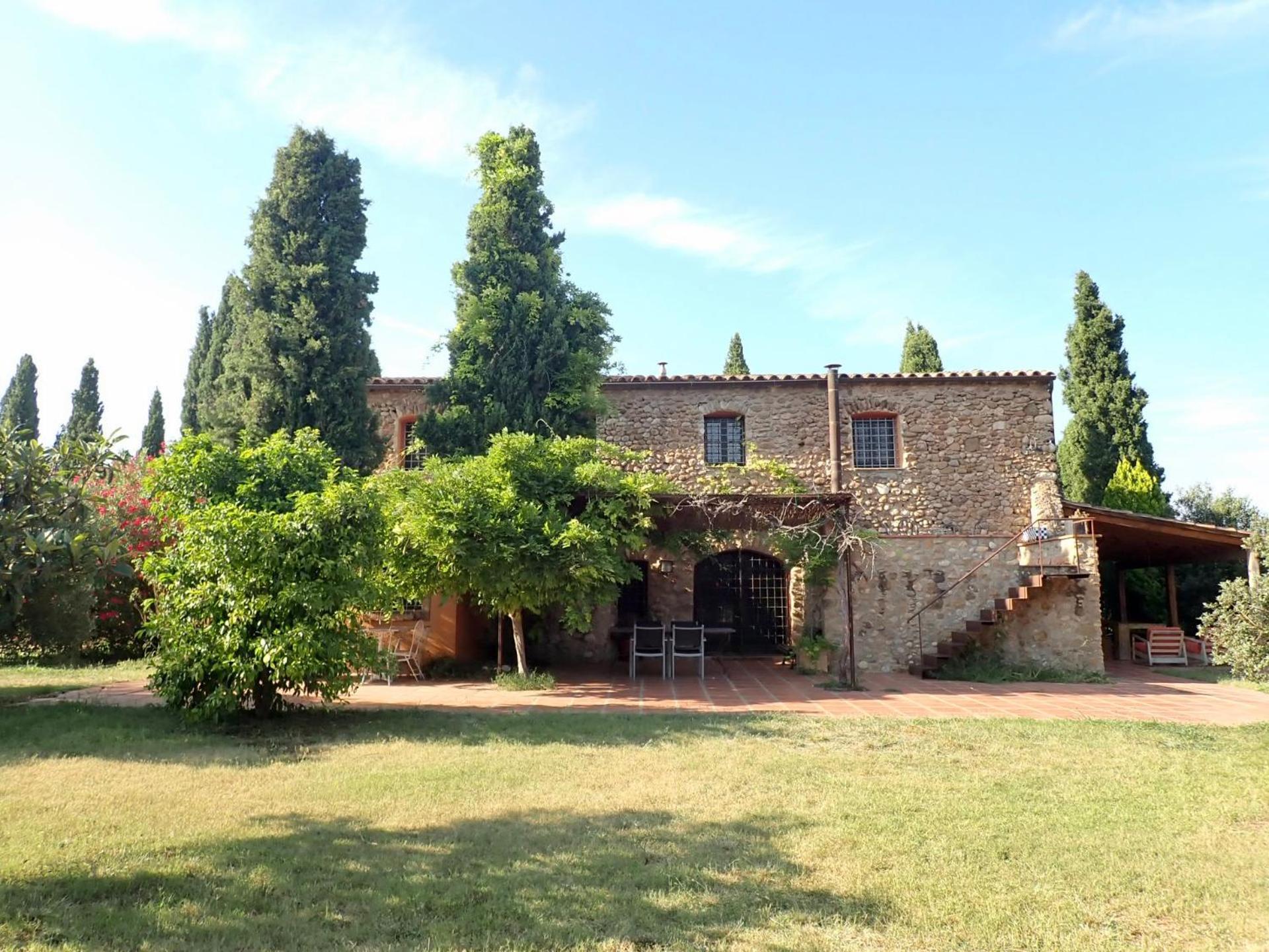 Nou En Con Piscina Holiday home