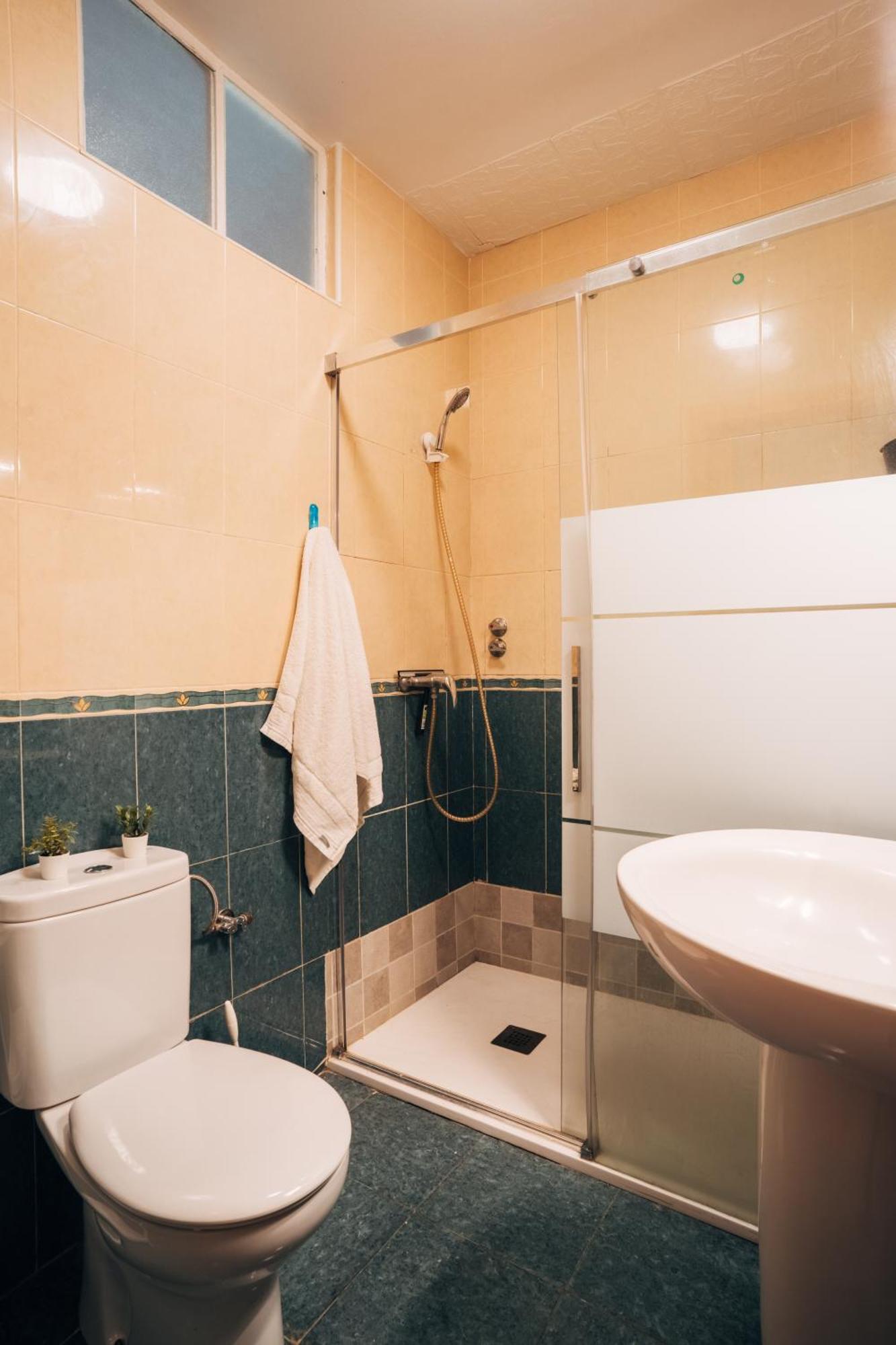 At San Cristobal A 5 Minutos De Puerta Purchena, Wifi Gratis! Сasa de vacaciones Almería
