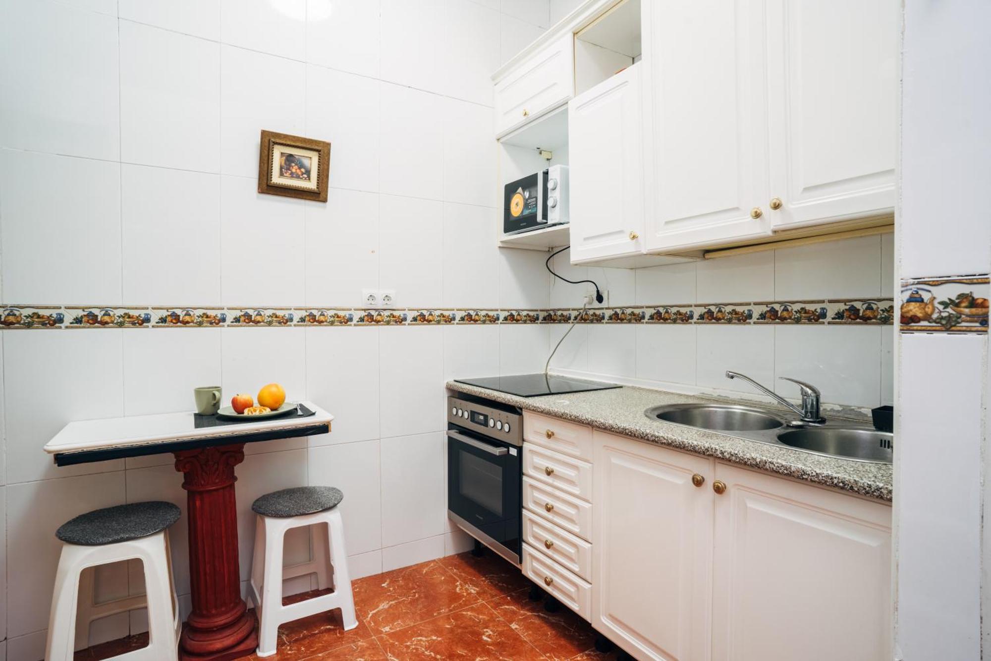 At San Cristobal A 5 Minutos De Puerta Purchena, Wifi Gratis! Holiday home Almeria