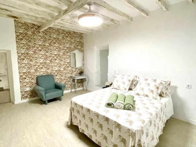 Paraje Natural, 6 Habitaciones, Piscina, 1800m2, Cesped *