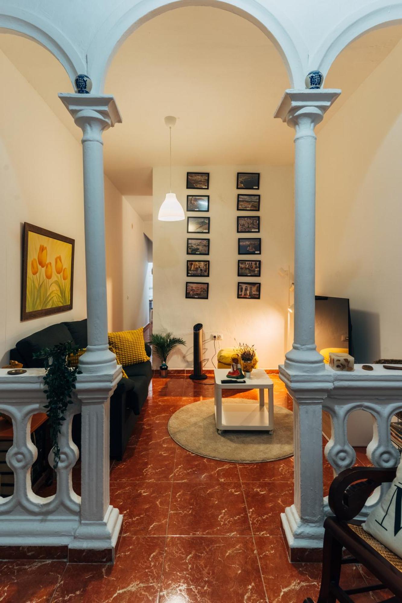 At San Cristobal A 5 Minutos De Puerta Purchena, Wifi Gratis! *