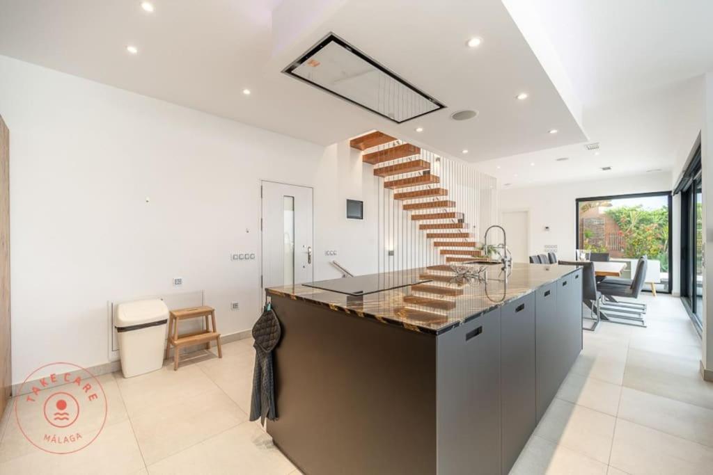 Villa Luxury Seaview Jensen - Tcm Torrox
