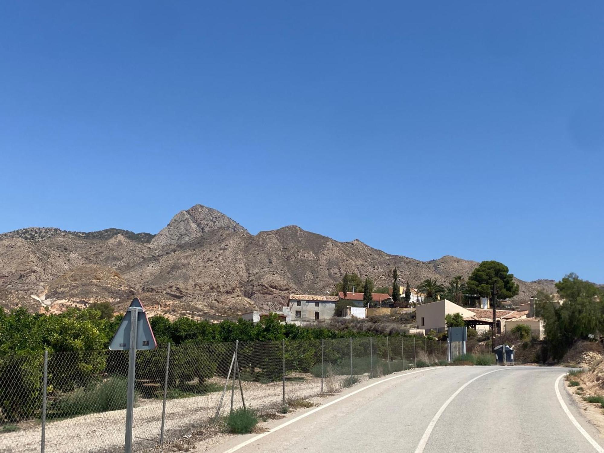 Paraje Natural, 6 Habitaciones, Piscina, 1800m2, Cesped