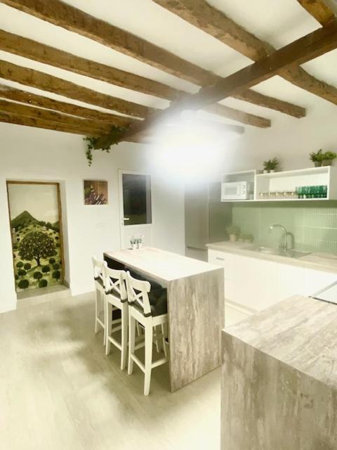 Сasa de vacaciones Paraje Natural, 6 Habitaciones, Piscina, 1800m2, Cesped La Murada
