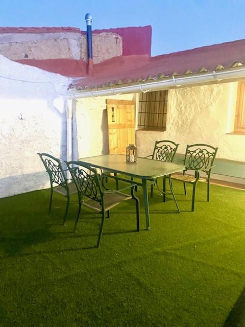 Paraje Natural, 6 Habitaciones, Piscina, 1800m2, Cesped La Murada