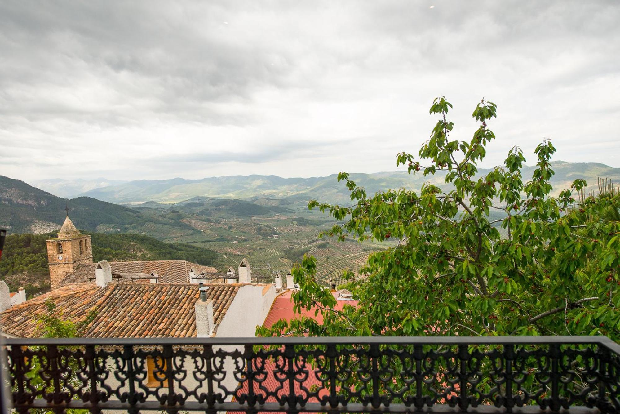 Mirador Messia De Leiva , Casa Geno *