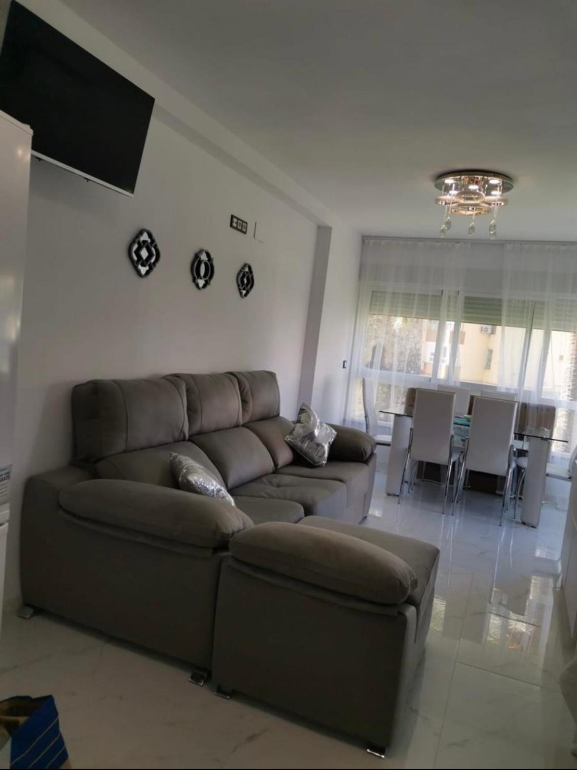 Estudio En Centro Internacional * Algarrobo Costa