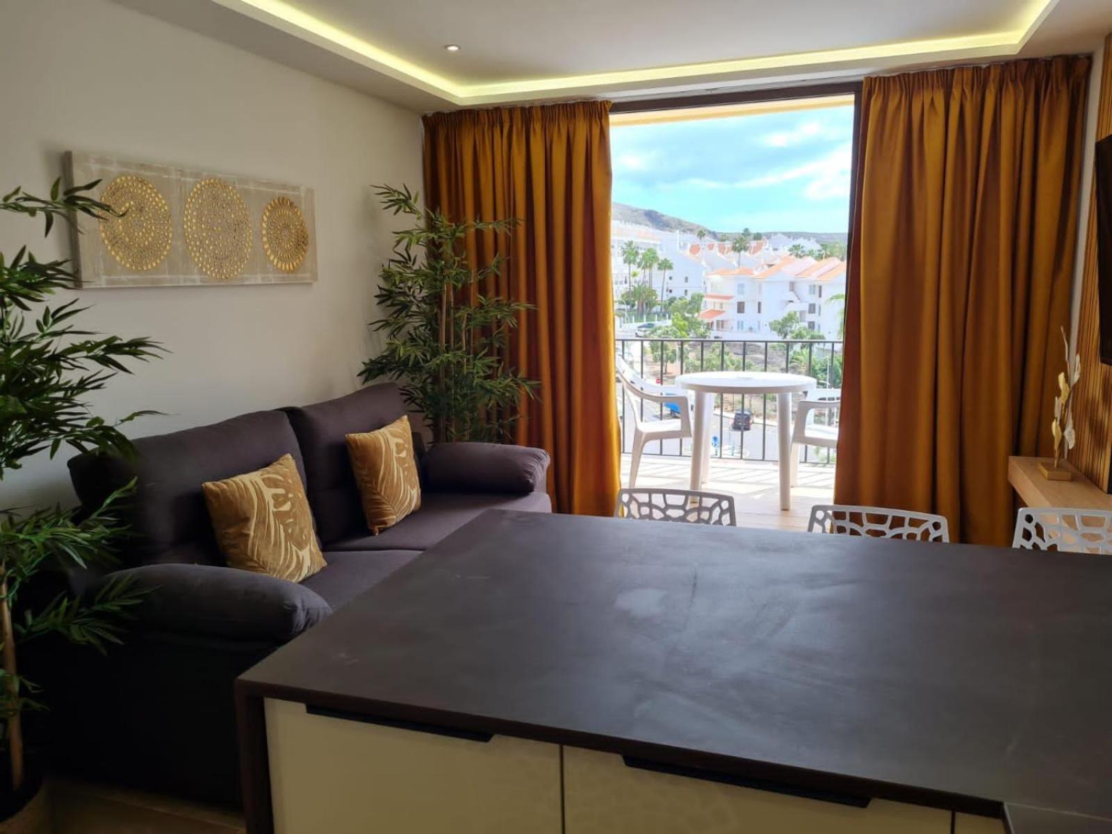 Apartamento Deluxe Castle Harbour Los Cristianos (Tenerife)