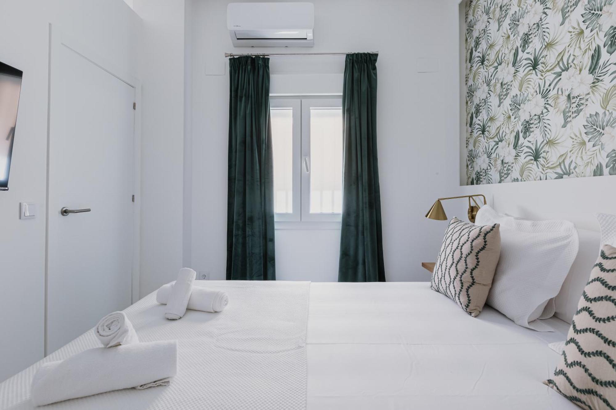Apartment New - Family Next To Duenas Palace Seville