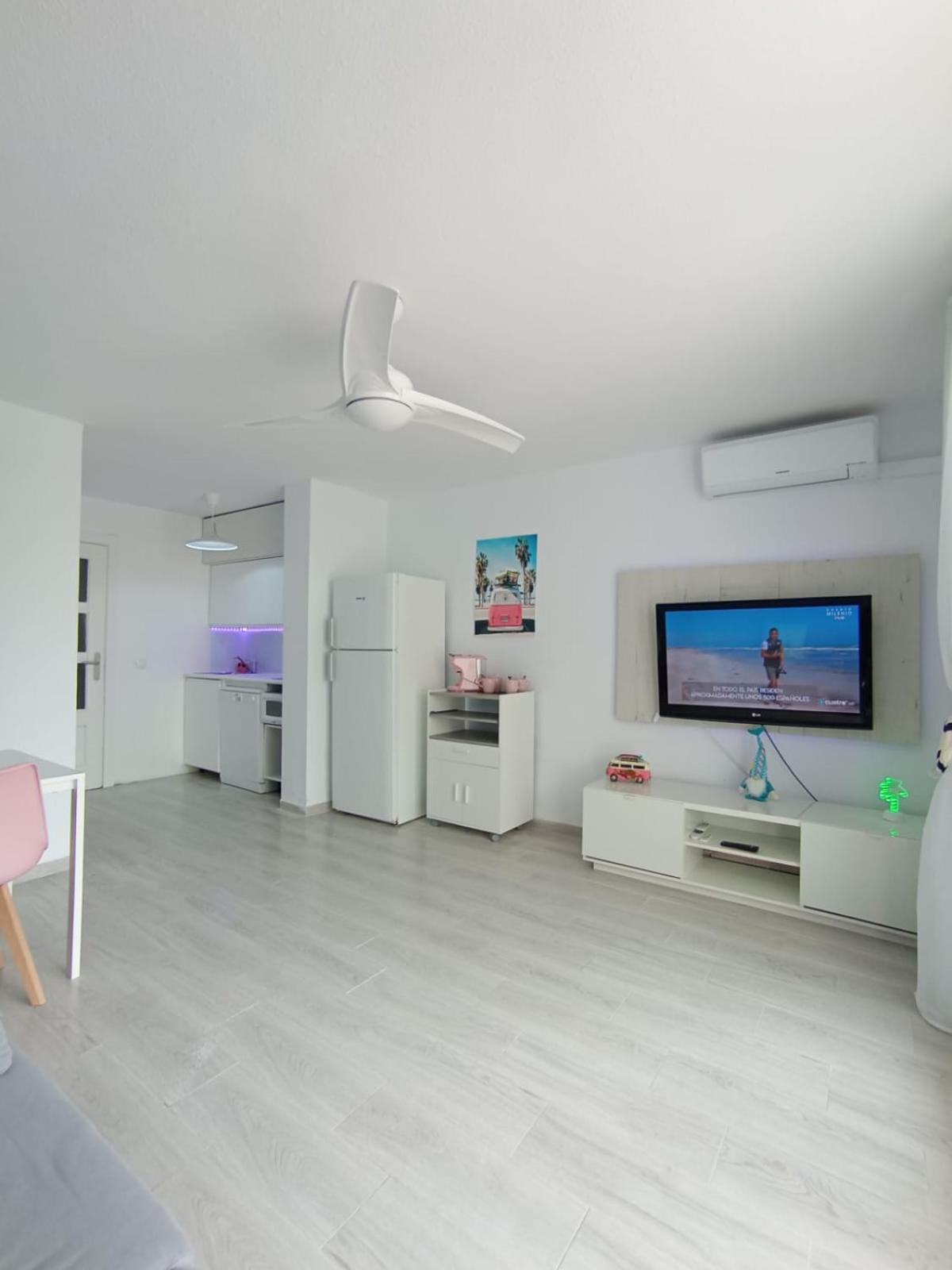 Enfrente La Playa Apartamento *
