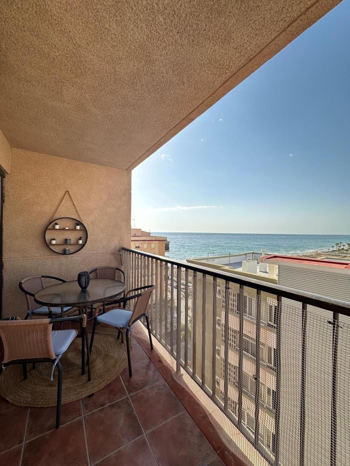 Apartamento Torre Azafata Arenales del Sol
