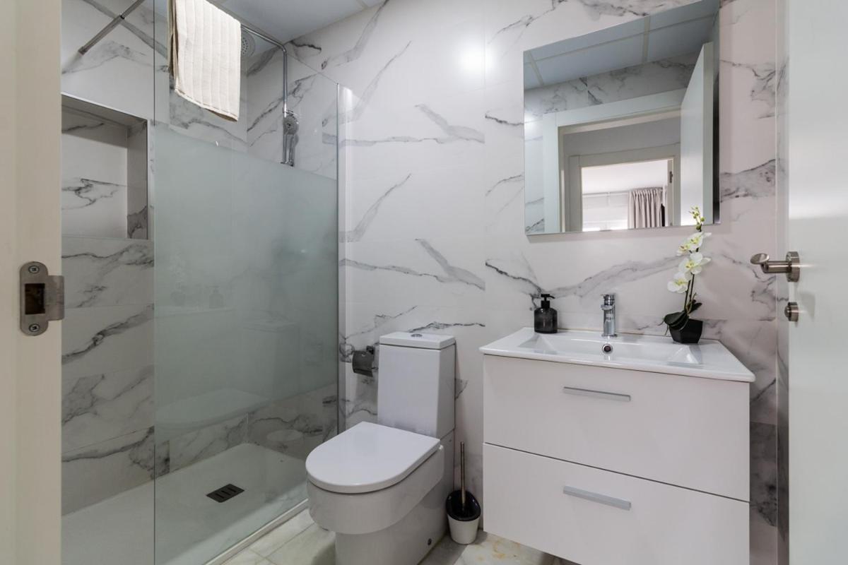 2 Apartment *