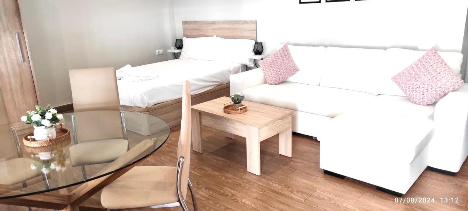 Plaza De Andalucia Con Parking Apartamento