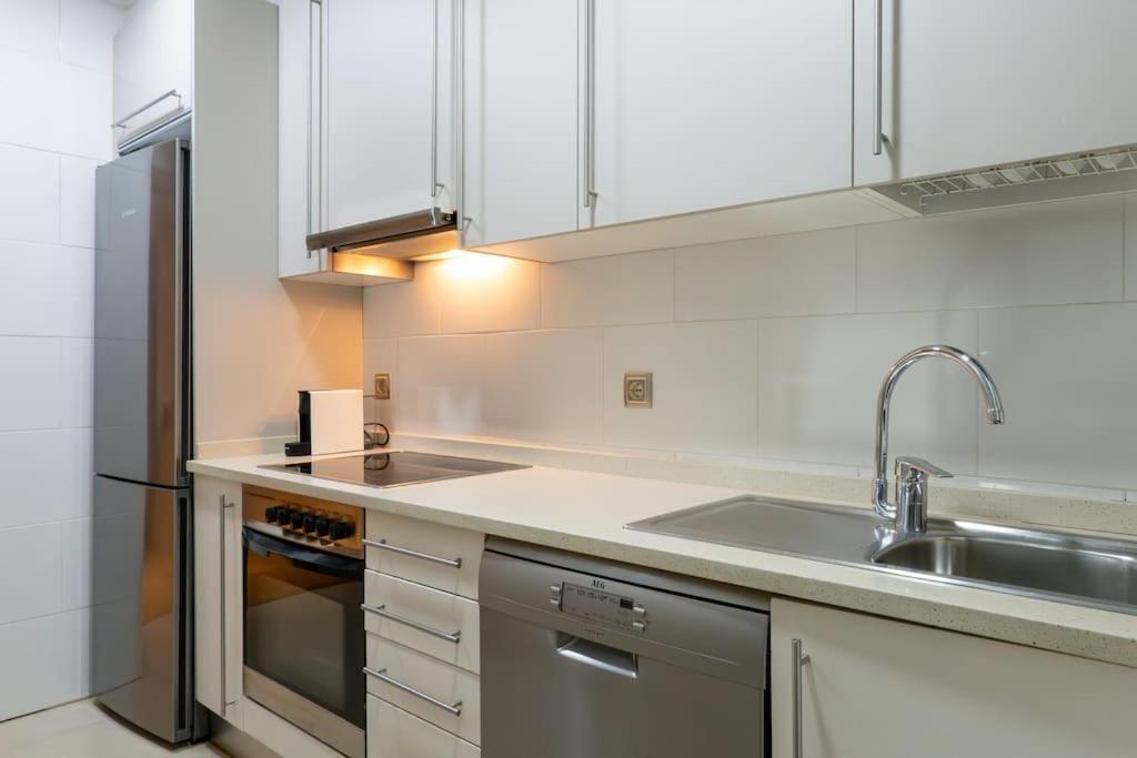 Centro 3 Parking Incluido & Wifi ツ By Rias Baixas Apartment *