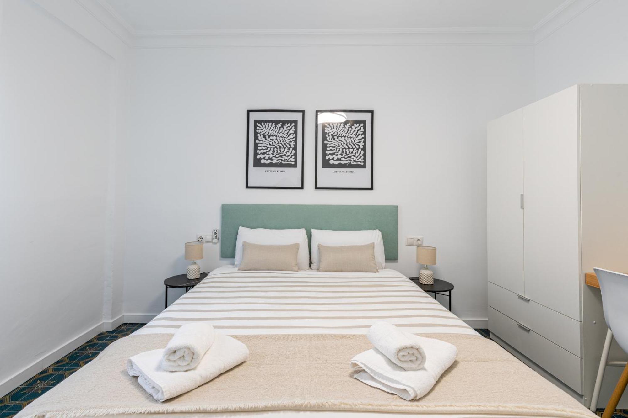 Apartamento Piso Elegante Y Nuevo De 3 Y 2 Banos Sevilla