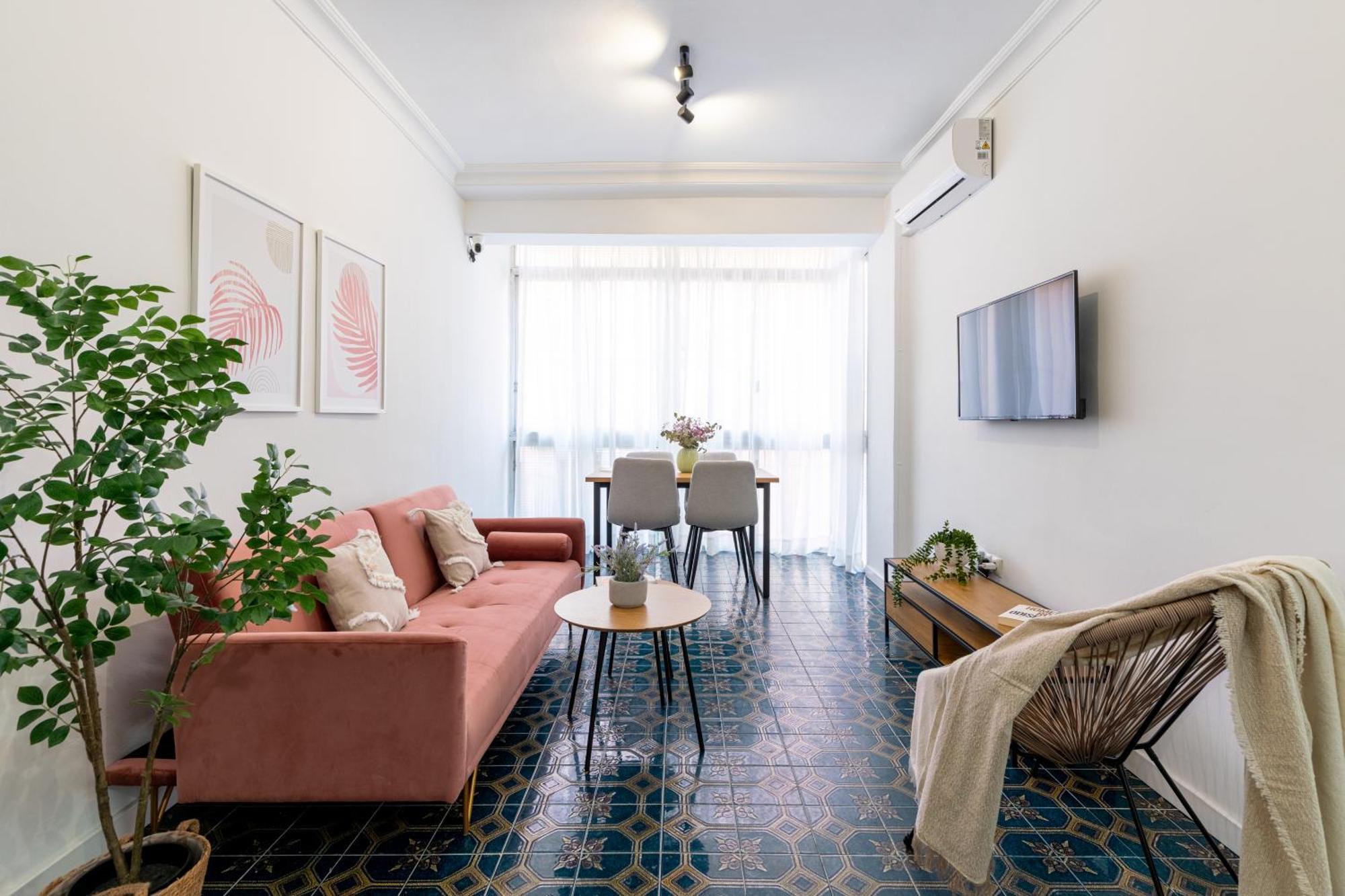 Apartamento Piso Elegante Y Nuevo De 3 Y 2 Banos *