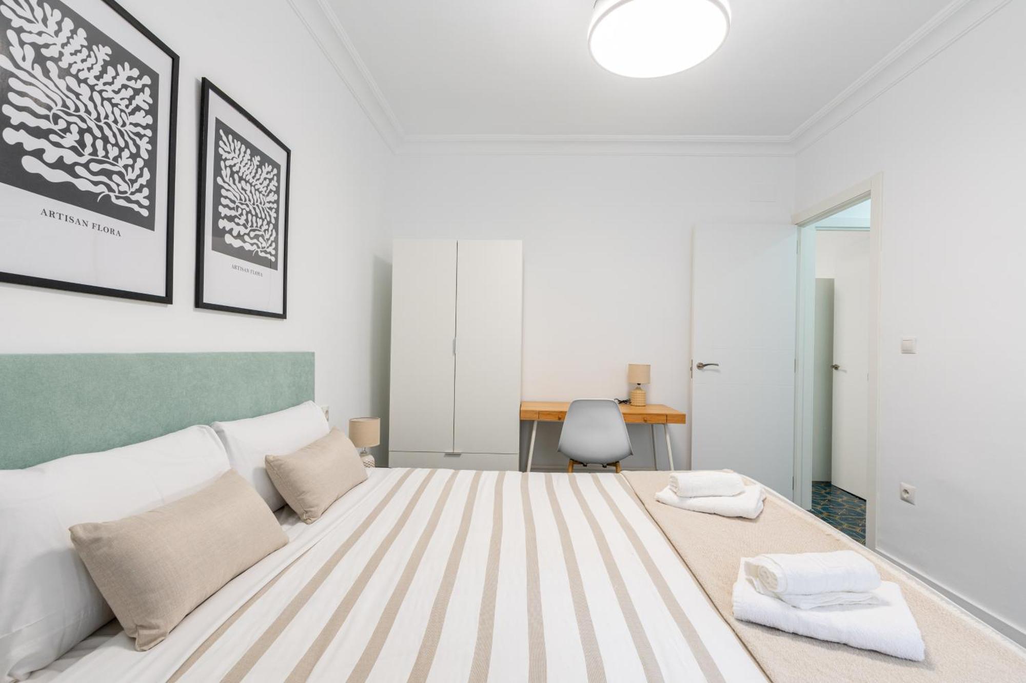 Apartamento Piso Elegante Y Nuevo De 3 Y 2 Banos Sevilla