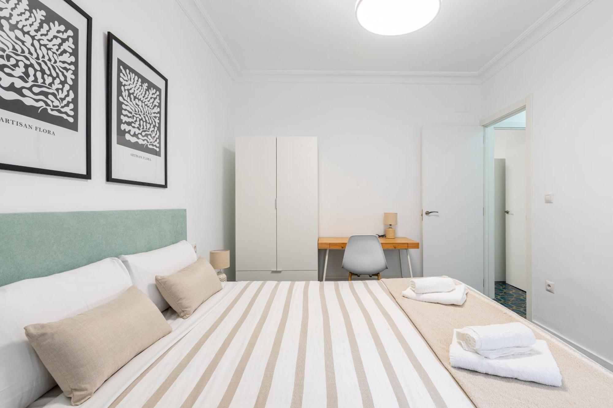 Apartamento Piso Elegante Y Nuevo De 3 Y 2 Banos Sevilla
