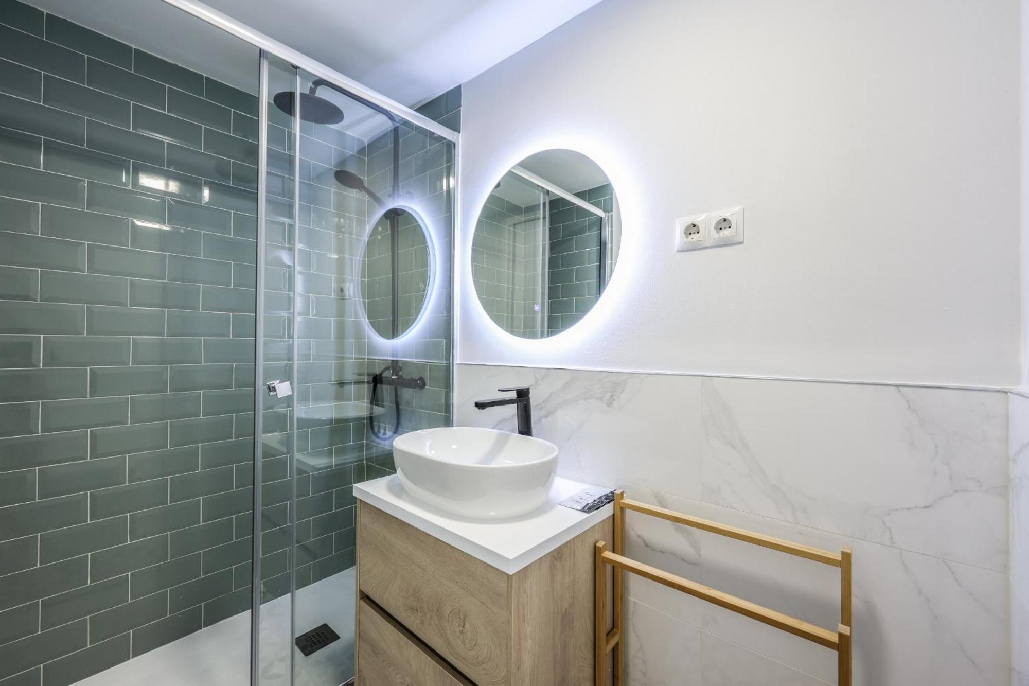 Apartment Reformados En Tirso De Molina Act Madrid