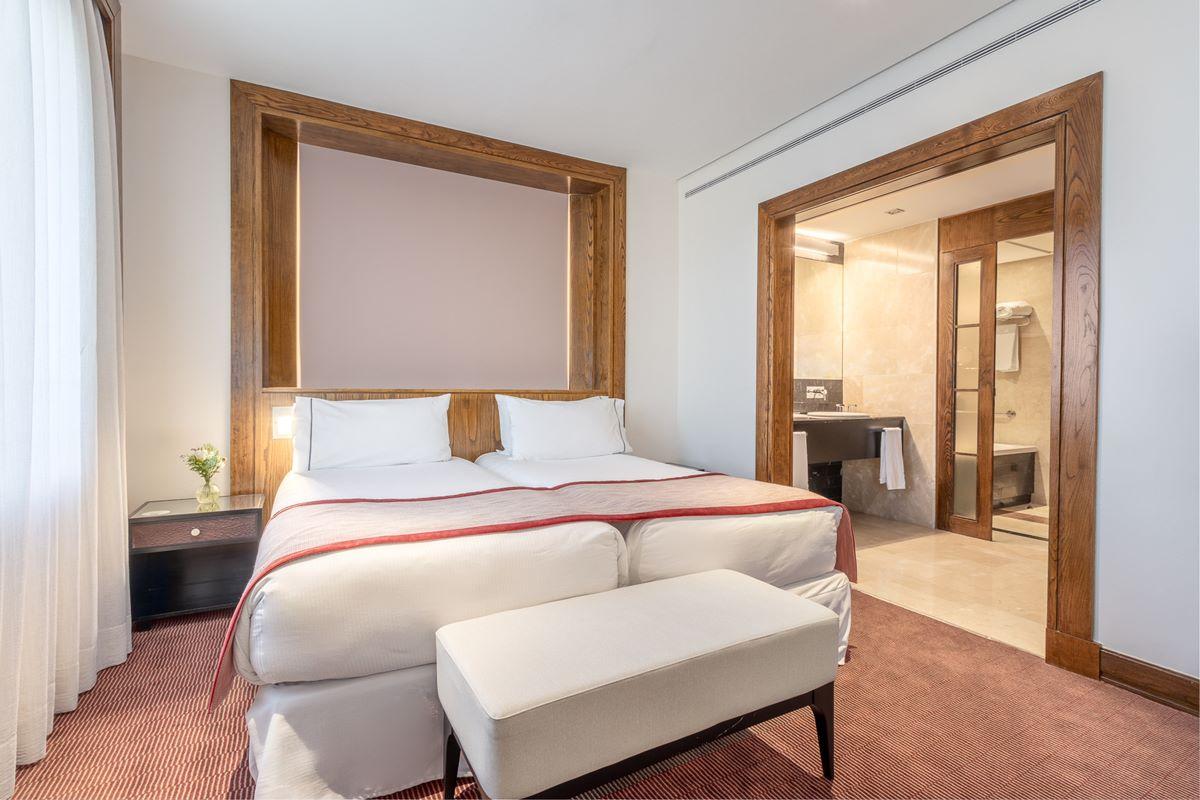 Eurostars Suites Mirasierra 5*