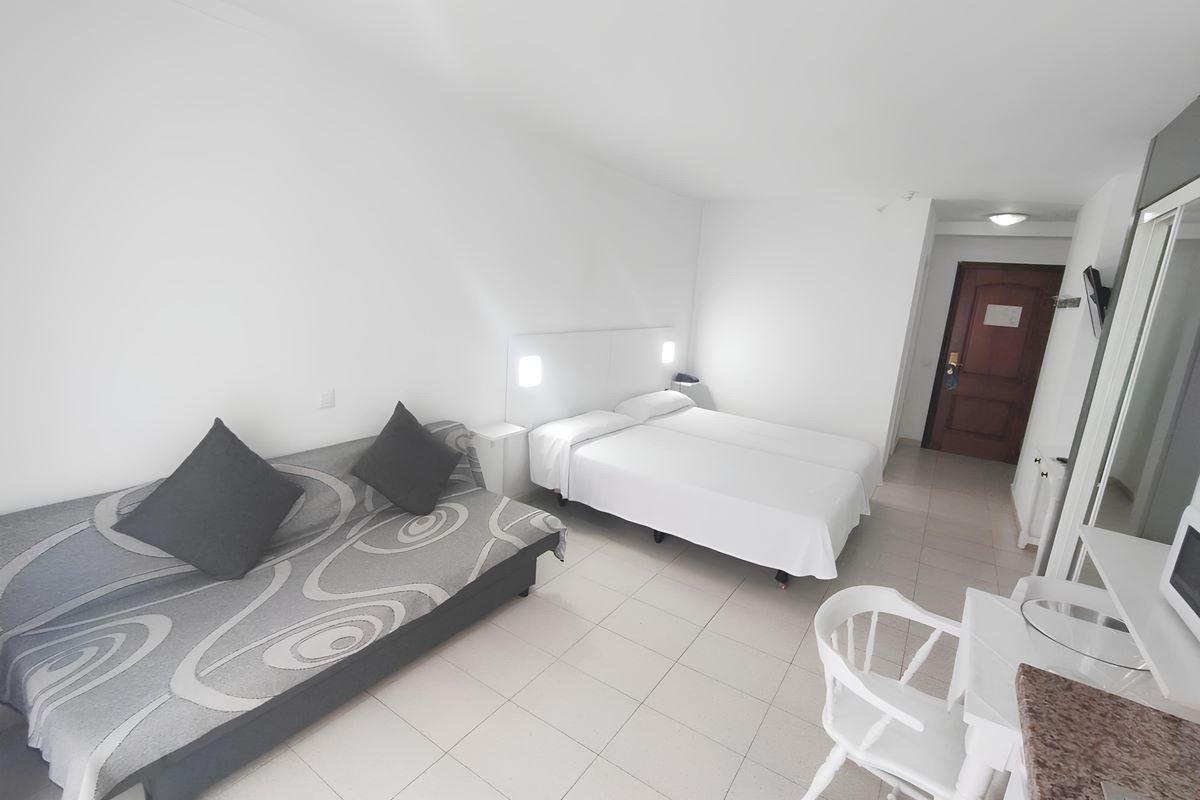 Pez Azul Apartahotel