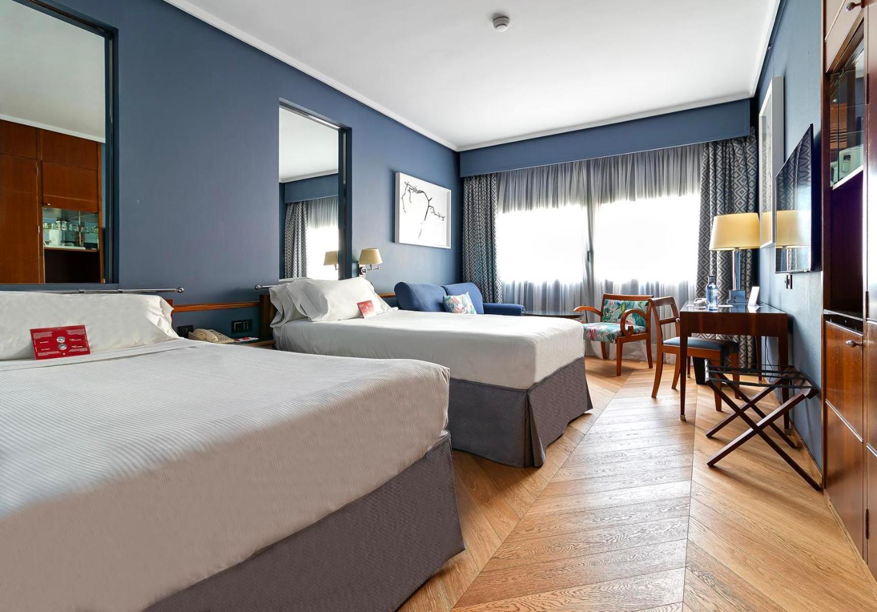 Hotel Palafox 5*