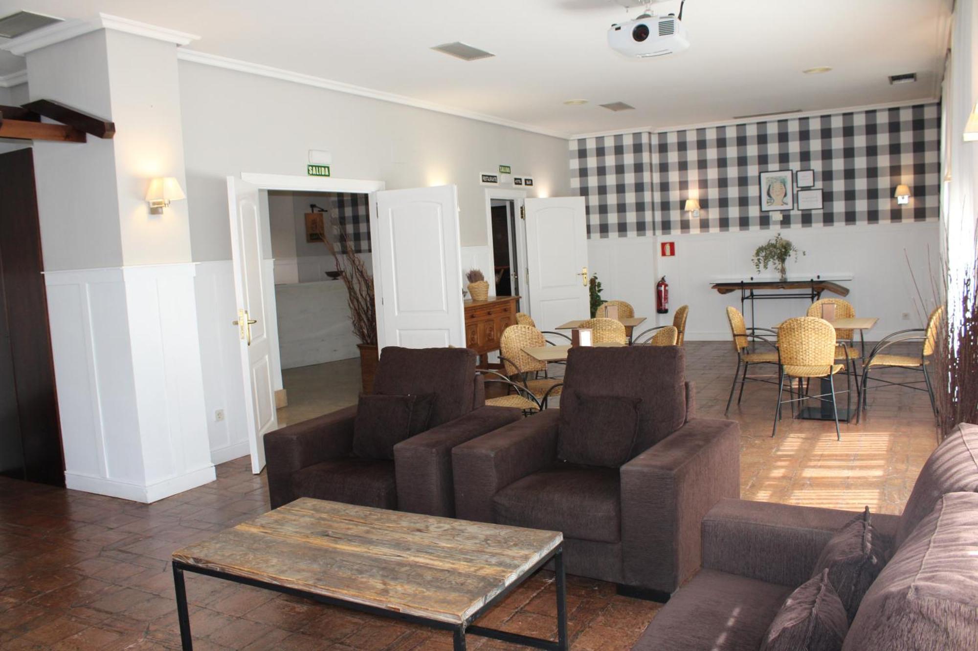 Hotel Jakue