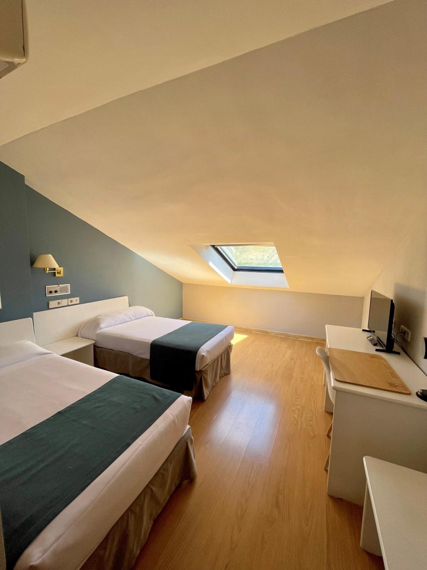 Jakue Hotel 3*