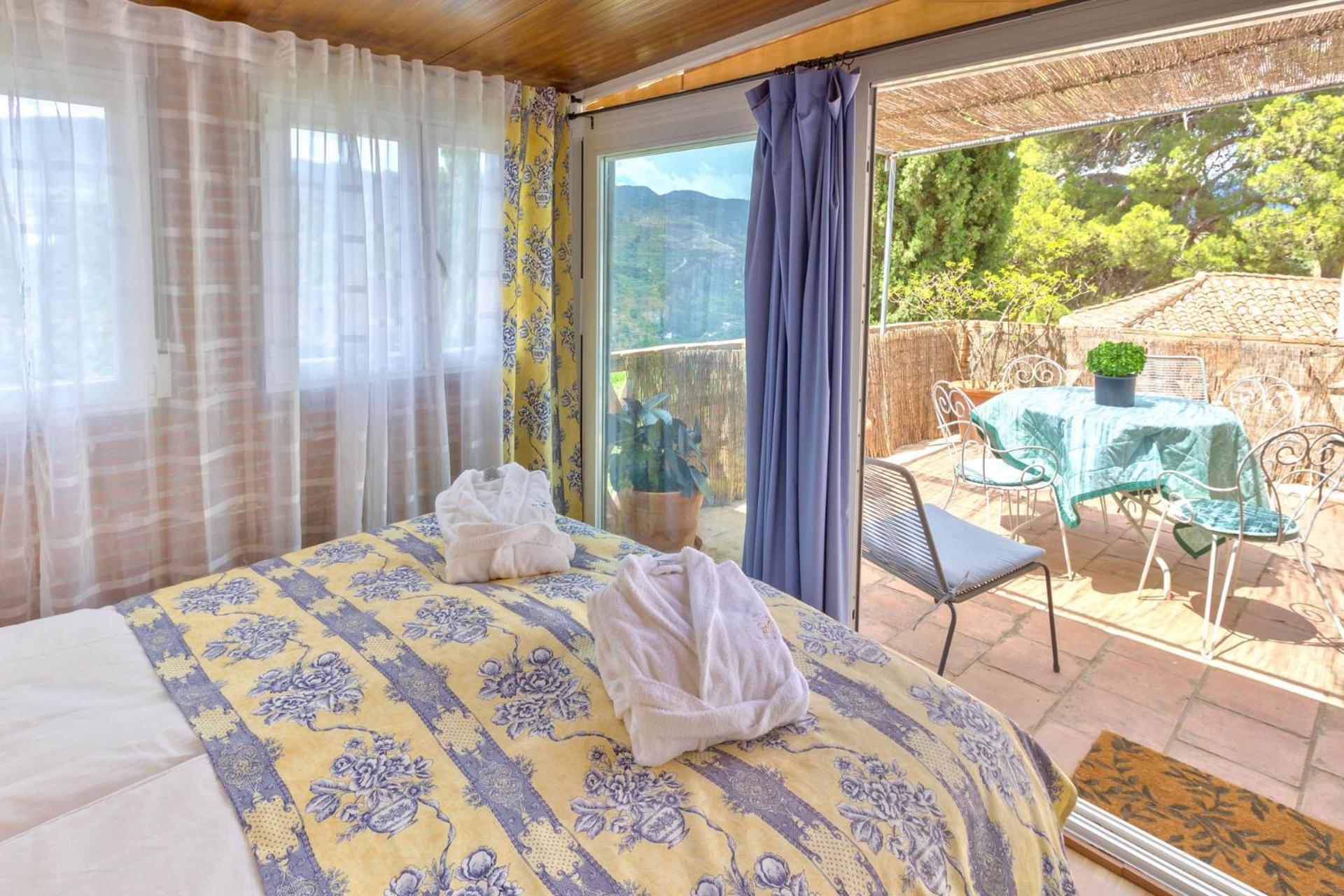 Cortijo El Pino Bed and breakfast Albuñuelas