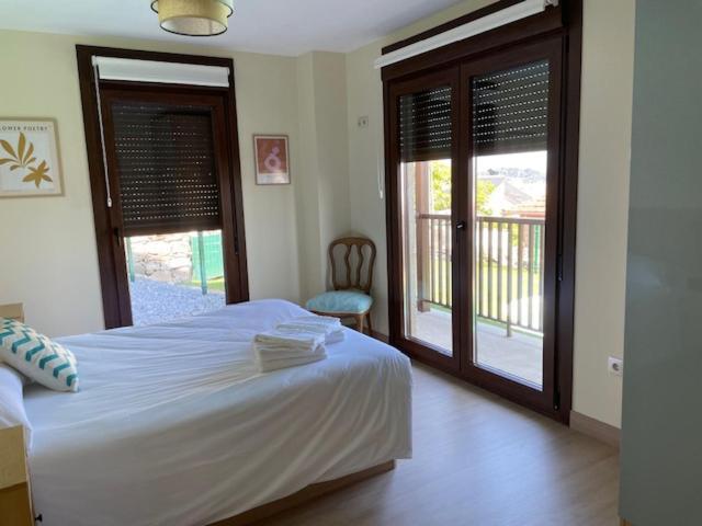 Holiday home Casita Independiente Y Tres Con Piscina Ladeira Playa