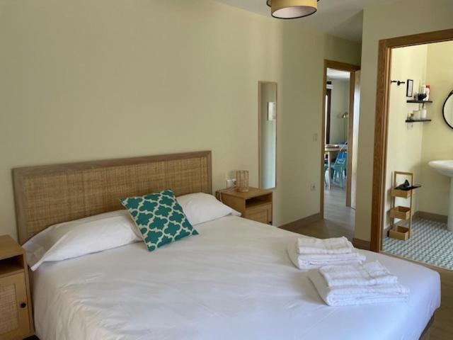Casita Independiente Y Tres Con Piscina Ladeira Playa Holiday home Baiona